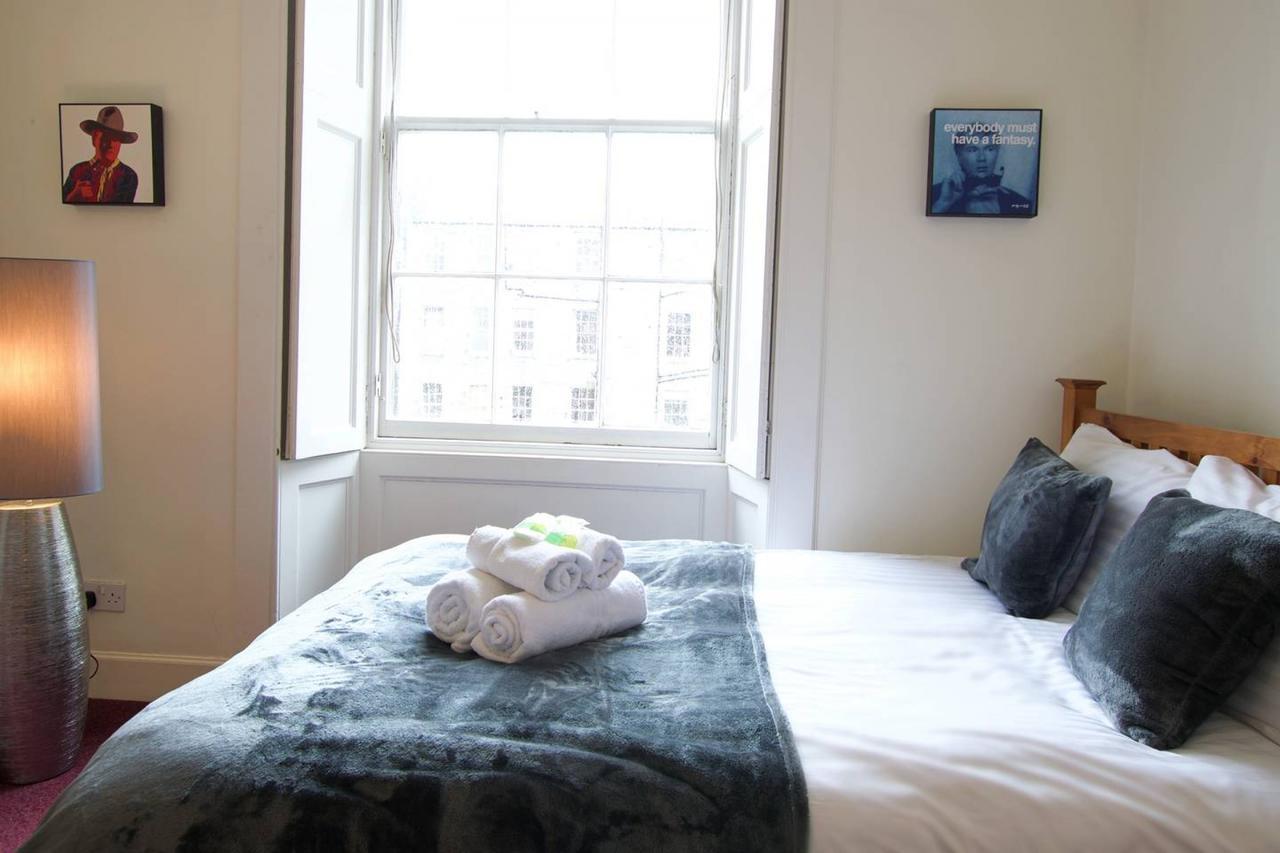 Altido Castle Terrace 3 Bedroom Apartment - Old Town Edimburgo Esterno foto