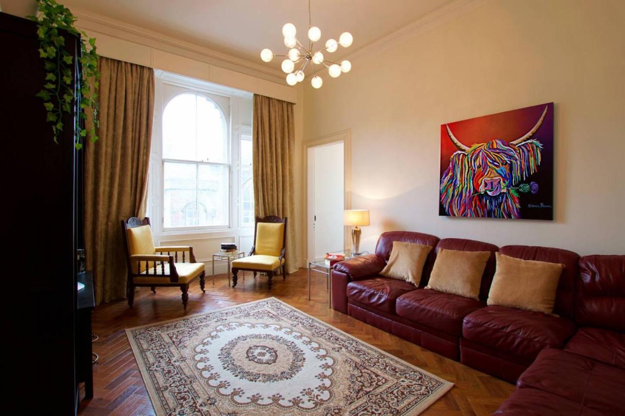 Altido Castle Terrace 3 Bedroom Apartment - Old Town Edimburgo Esterno foto